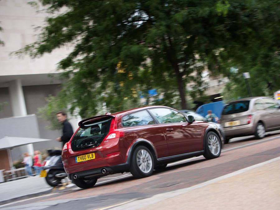  Volvo C30 D4 2010 года  (UK) (фото 5 из 8)